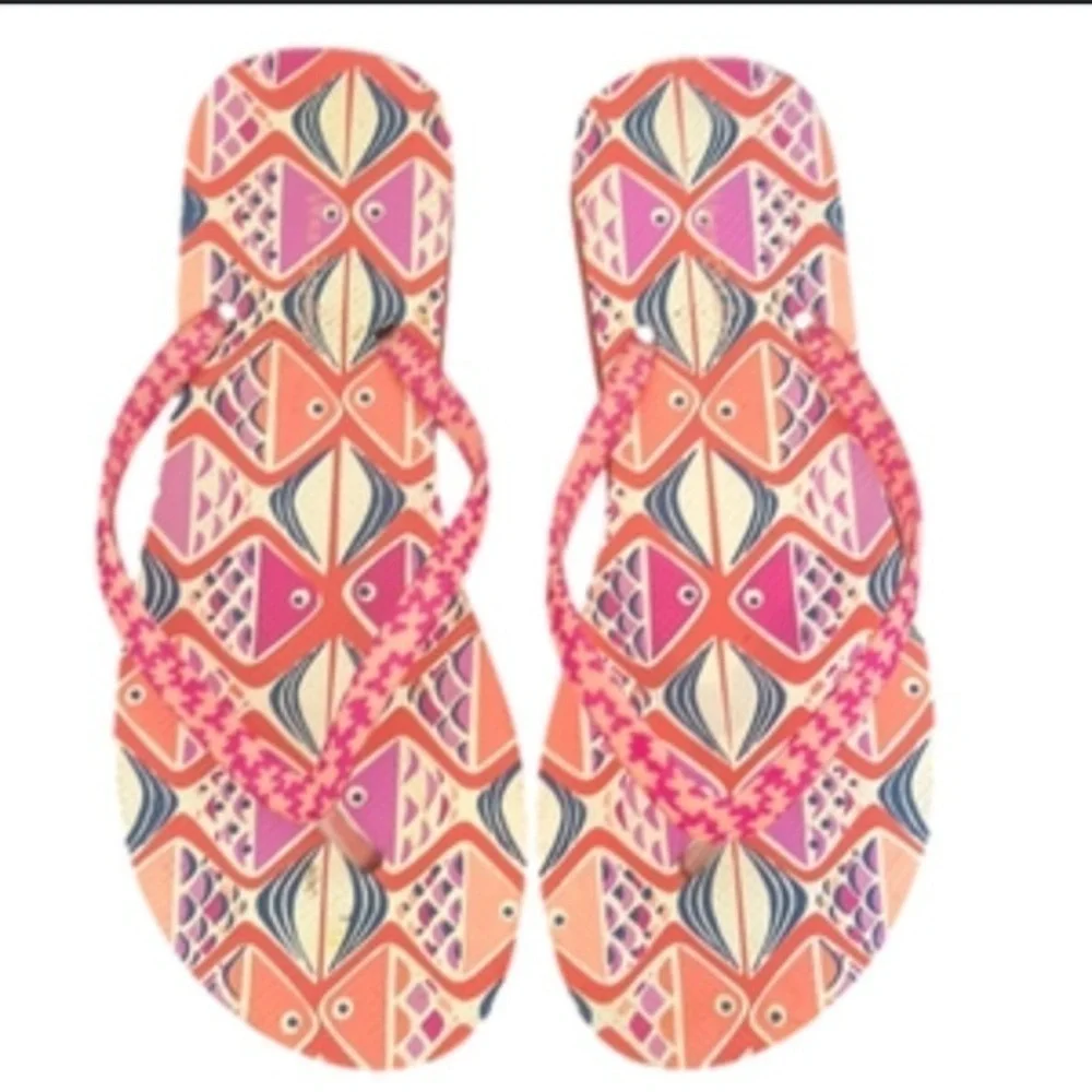Vera Bradley Coral Go Fish Flip Flops size 7-8 EUC